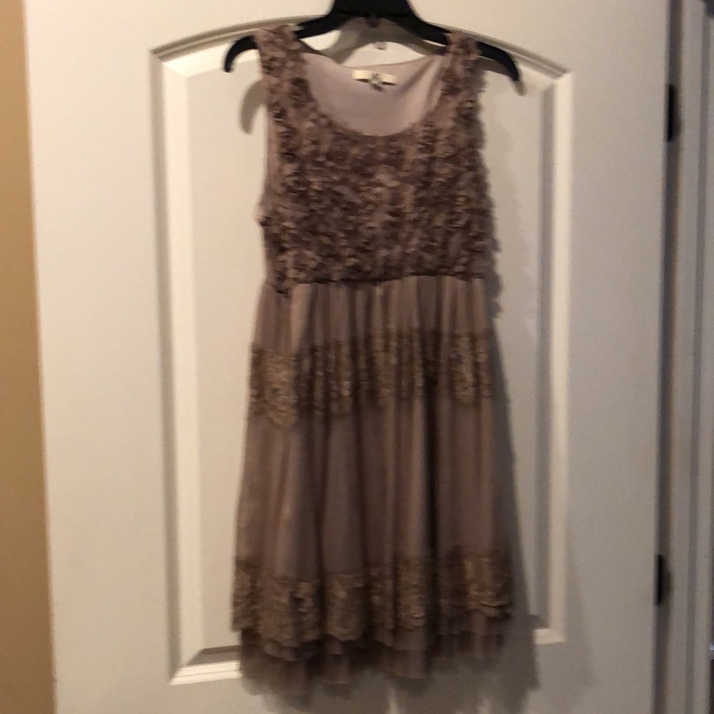 Woman’s top/dress : mauve/lace sleeveless